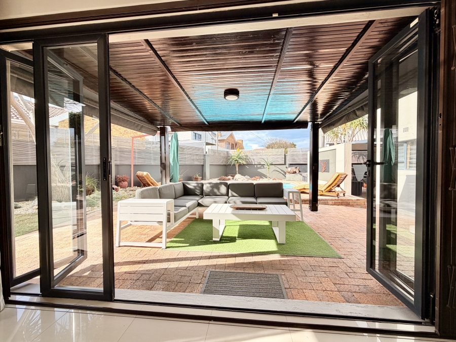 3 Bedroom Property for Sale in Onrus Western Cape